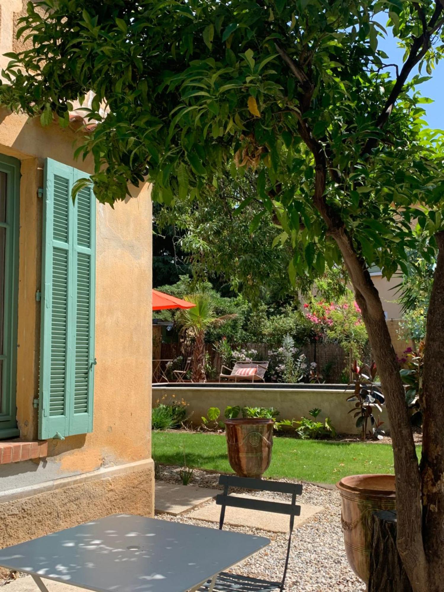 La Villa Des Amandiers Hyeres Exterior photo